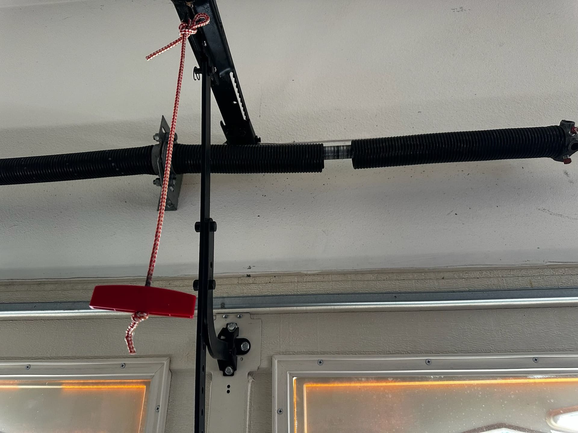 Effortless Garage Door Operation with Torsion Springs image
